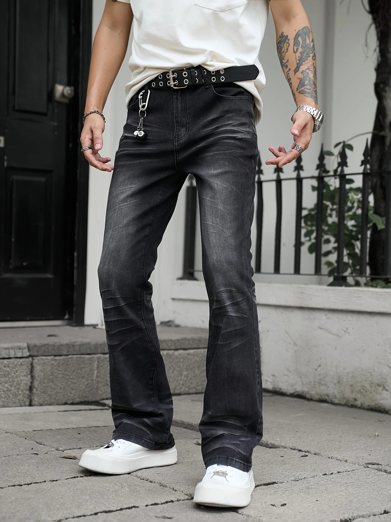 Washed Flared Jeans